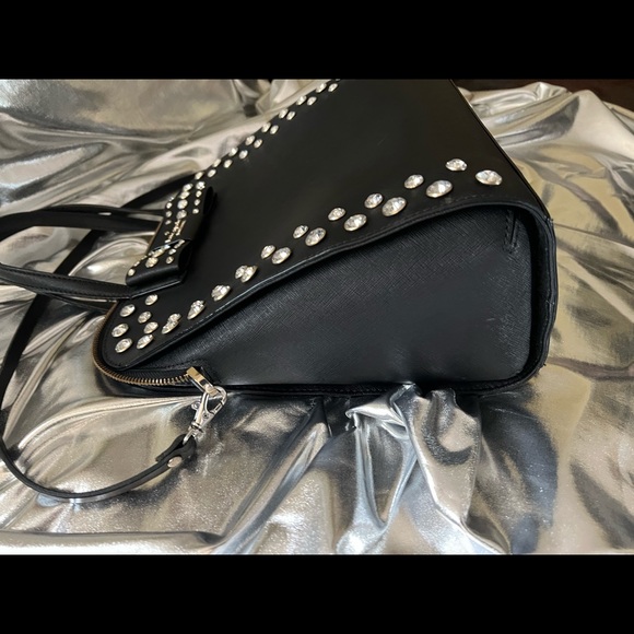 Keeping KATE SPADE - Picture 4 of 6